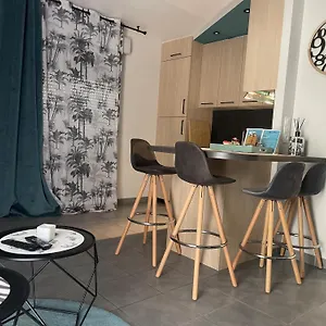  Appartement Elegant 45 M2 6 + Garage. Idealement Situe
